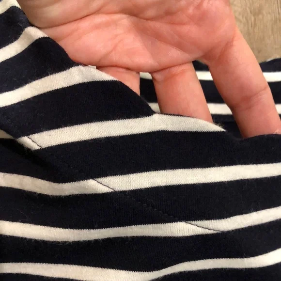 Like new - TALBOTS Pima Cotton Navy and White Striped Top w/ Scalloped Neckline - Picture 3 of 7